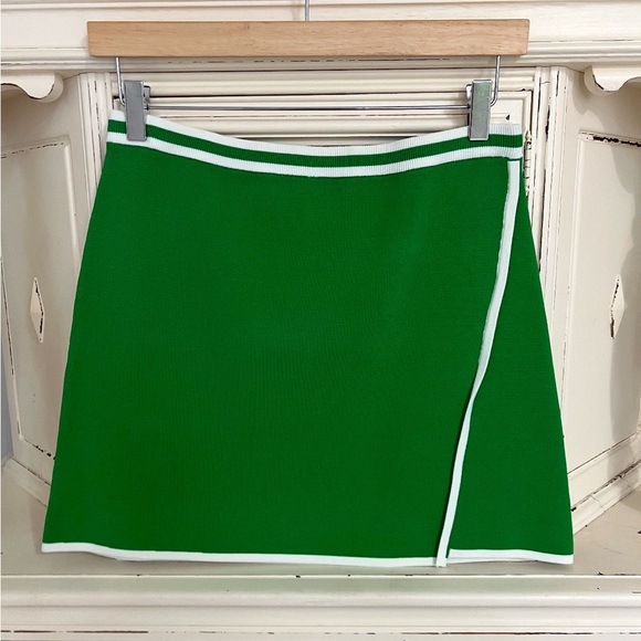 House of Harlow•GREEN BEE/CLOUD DANCER•Skirt•Tank•Set•Sz M•NWT - Picture 7 of 11